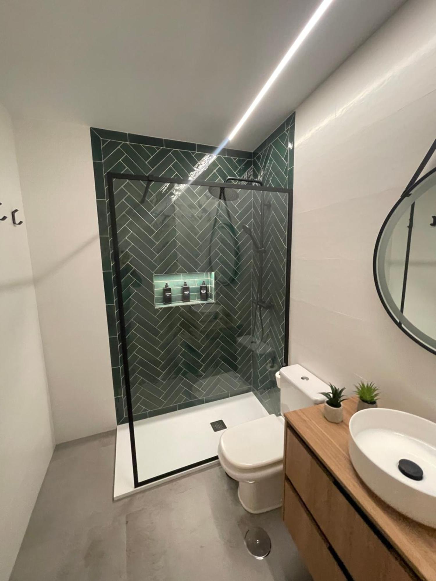 Wish Suite Ponce De Leon Севилья Экстерьер фото