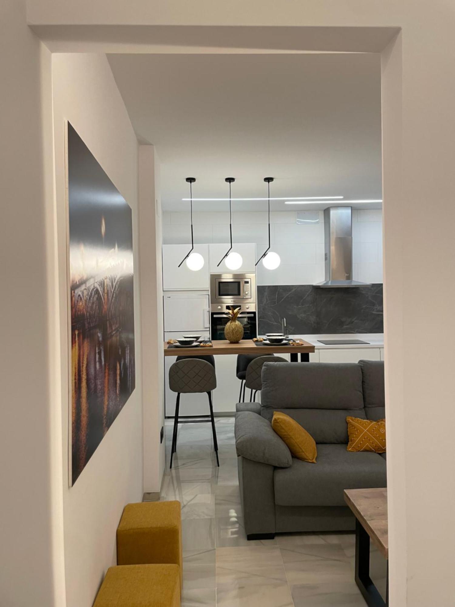 Wish Suite Ponce De Leon Севилья Экстерьер фото