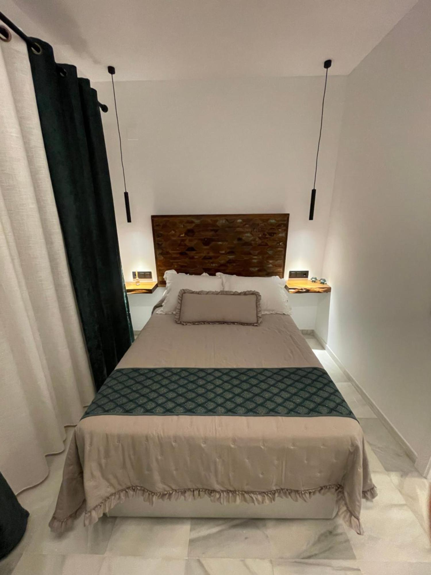Wish Suite Ponce De Leon Севилья Экстерьер фото